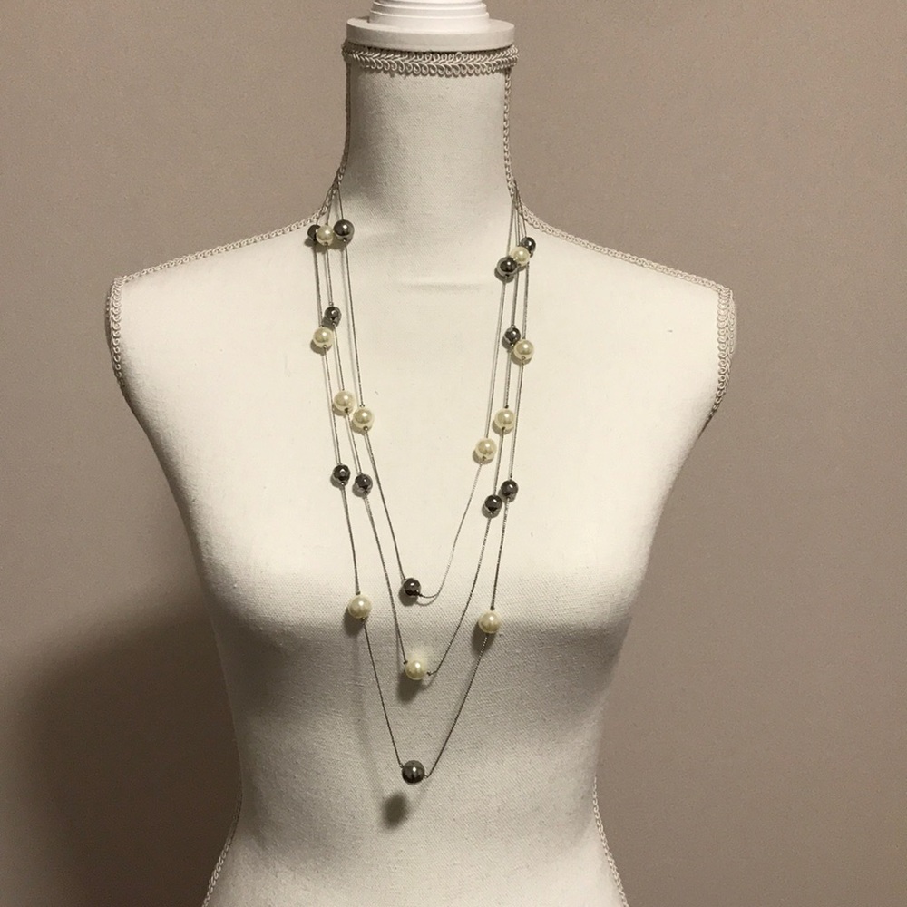 Pearl & Metallic Beaded Necklace